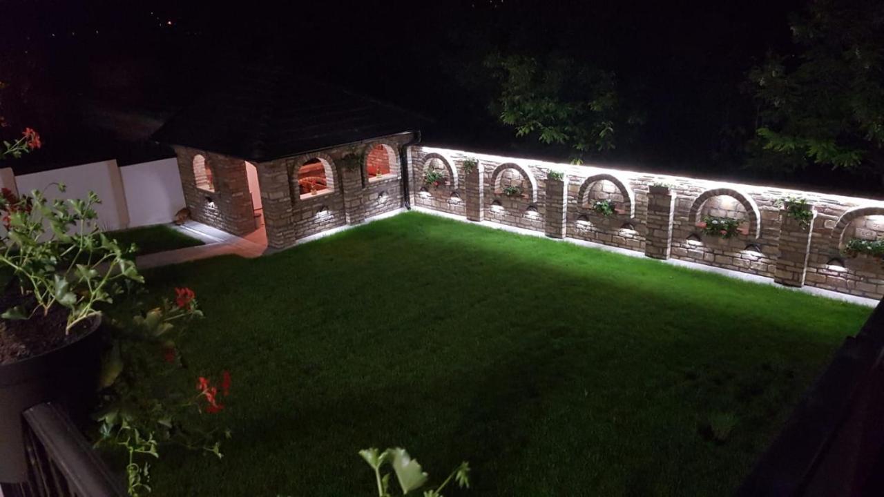 Apartmani Kruna Vrdnik Exterior foto